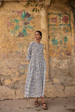 Load image into Gallery viewer, The Pepper Maxi - white & blue floral