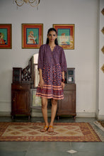 Load image into Gallery viewer, the CHILLI mini - vintage navy with red floral