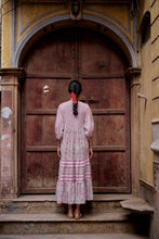 Load image into Gallery viewer, the CHILLI maxi - soft pink floral