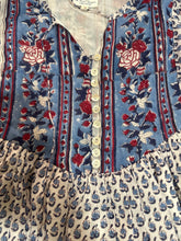Load image into Gallery viewer, the VANILLA mini - white & blue floral