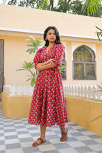 Load image into Gallery viewer, the ANISE midi - deep red with butis