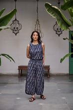Load image into Gallery viewer, the ROSEMARY pants- indigo floral