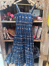 Load image into Gallery viewer, the SENF maxi - indigo