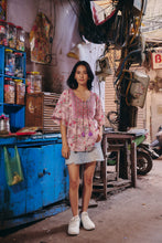 Load image into Gallery viewer, the CELERY top - soft pink jaal/lurex block printed