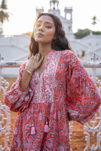 Load image into Gallery viewer, The WASABI midi -apricot w/ pink floral