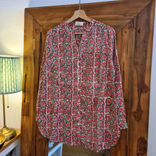 Load image into Gallery viewer, the HONEY top - pink vines