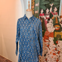 Load image into Gallery viewer, The OVERSIZED shirt- royal blue floral