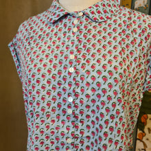 Load image into Gallery viewer, Sesame top - sweet blue with red floral