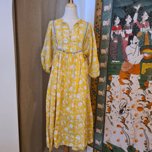 Load image into Gallery viewer, The NUTMEG midi - yellow with white floral