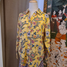 Load image into Gallery viewer, The OVERSIZED shirt - yellow floral