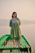 Load image into Gallery viewer, The NUTMEG mini - green with blue