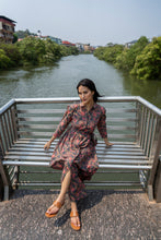 Load image into Gallery viewer, The MALABAR maxi (3/4 sleeves) - charcoal grey w/ fuchsia floral