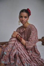 Load image into Gallery viewer, The CHILLI maxi - brown with red and pink floral