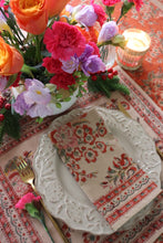 Load image into Gallery viewer, GIETHOORN Napkins - Beige & orange floral (set of 6)