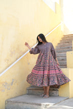 Load image into Gallery viewer, the CHILLI midi - Charcoal grey w/ Fuschia floral