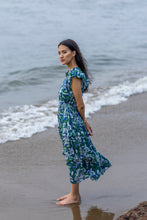Load image into Gallery viewer, the CILANTRO midi - blue & green floral