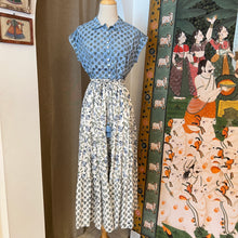 Load image into Gallery viewer, Sesame top - soft blue butis