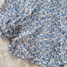 Load image into Gallery viewer, The PAPRIKA set - white and blue floral set