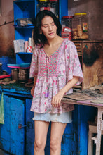 Load image into Gallery viewer, the CELERY top - soft pink jaal/lurex block printed