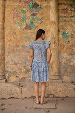 Load image into Gallery viewer, the CILANTRO mini - soft blue floral