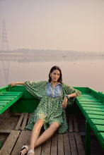 Load image into Gallery viewer, The NUTMEG mini - green with blue