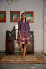 Load image into Gallery viewer, the CHILLI mini - vintage navy with red floral