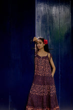 Load image into Gallery viewer, the SAGE Maxi - vintage NAVY with red butis