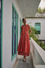 Load image into Gallery viewer, The CURRY wrap - coral & pink floral