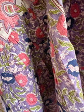 Load image into Gallery viewer, the MINT top - Lavender w/ pink navy floral