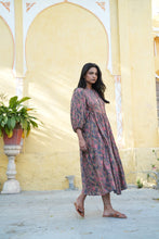 Load image into Gallery viewer, The NUTMEG midi - Charcoal grey w/ Fuschia floral