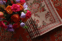 Load image into Gallery viewer, GIETHOORN Placemats - Beige floral (set of 6)