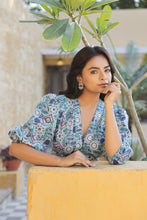 Load image into Gallery viewer, the ANISE midi - blue geometric