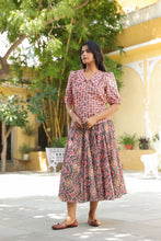 Load image into Gallery viewer, the Godet Skirt - soft pink floral