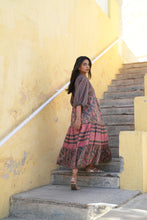 Load image into Gallery viewer, the CHILLI midi - Charcoal grey w/ Fuschia floral