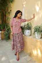 Load image into Gallery viewer, the Godet Skirt - soft pink floral