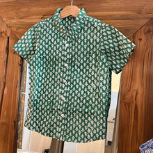 Load image into Gallery viewer, Boys Short-sleeves Shirt - pine green w/ white butis