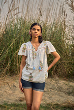 Load image into Gallery viewer, the GINKO top - light blue stripes with pink buta