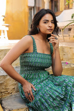 Load image into Gallery viewer, the BAY maxi dress - bottle green