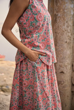 Load image into Gallery viewer, the PANELLED skirt - soft pink floral with lurex