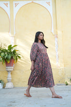 Load image into Gallery viewer, The NUTMEG midi - Charcoal grey w/ Fuschia floral