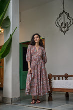 Load image into Gallery viewer, the ANISE midi - brown with red and pink floral