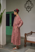 Load image into Gallery viewer, The WASABI midi - Brown with red butis