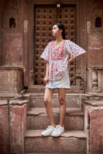 Load image into Gallery viewer, the CELERY top - white with buti block printed