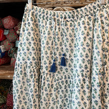 Load image into Gallery viewer, CINNAMON skirt - white w/ blue butis