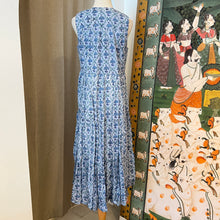 Load image into Gallery viewer, BORAGE MIDI dress - grey w/blue floral