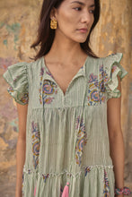 Load image into Gallery viewer, the CILANTRO mini - soft green stripes with buta