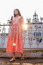 Load image into Gallery viewer, The WASABI midi -apricot w/ pink floral