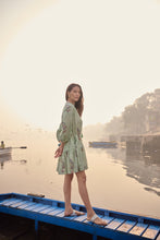 Load image into Gallery viewer, the SAFFRON mini - green stripes with buta