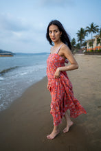 Load image into Gallery viewer, the SENF maxi - apricot w/ pink floral