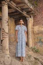 Load image into Gallery viewer, the MALABAR maxi - blue floral